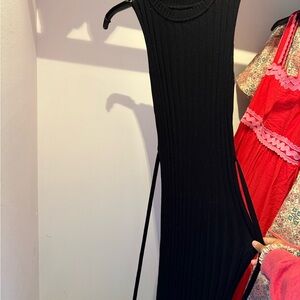 Long Black Sleeveless Dress